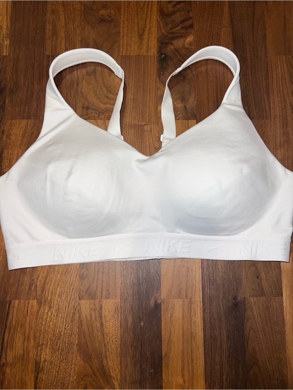Nike White Seamless Indy Drifit Padded Light-Support Sports Hook back Bra